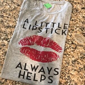 ▪️A Little Lipstick Tee